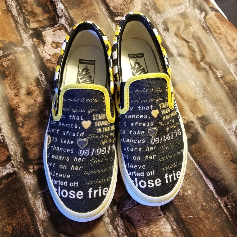 Custom Van's